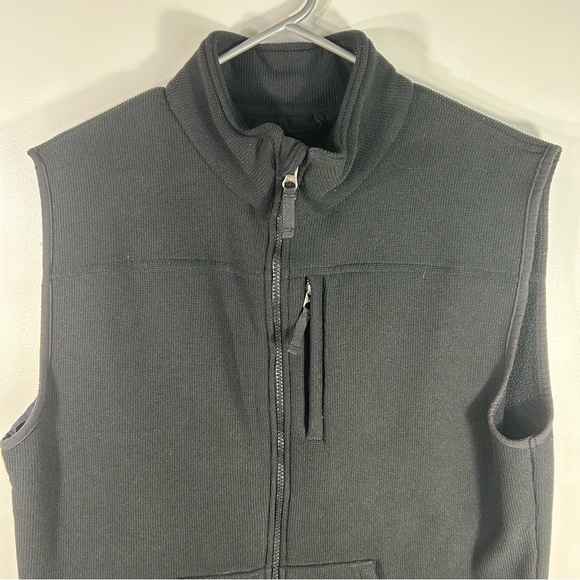 Carhartt Regular Fit Fleece Full Zip Vest; Chest Zip Pocket; Mens Size Medium - Picture 3 of 15